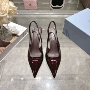 Prada - Escarpins slingback - Bordeaux verni