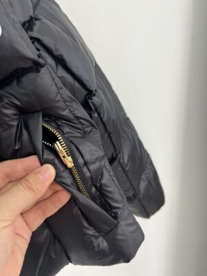 Miu Miu - Doudoune cropped matelassée - Noir