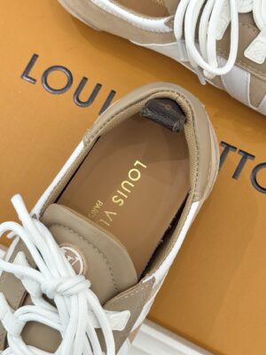 Louis Vuitton - Sneakers basses rétro - Beige sable et blanc
