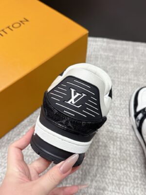 Louis Vuitton - Sneakers basse - Noir et blanc