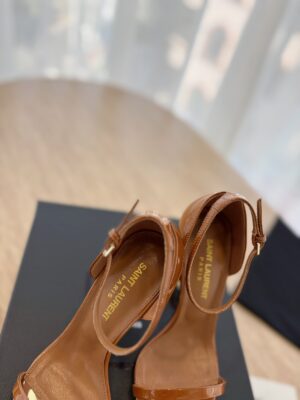 Yves Saint Laurent - Sandales à talon - Camel verni