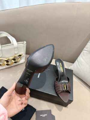 Yves Saint Laurent - Mules à talon - Marron plissé