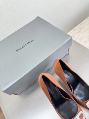 Balenciaga - Escarpins à talon - Camel BB