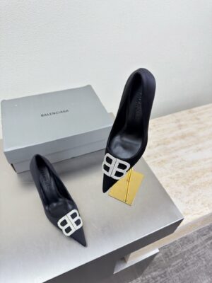 Balenciaga - Escarpins à talon - Noir BB