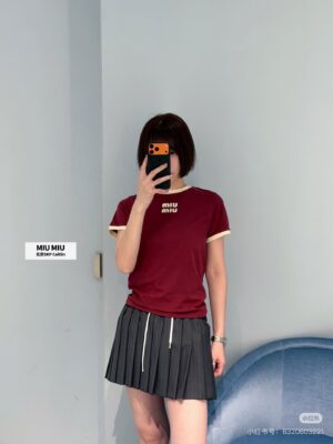Miu Miu - T-shirt logo brodé - Rouge