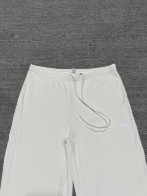Alo - Pantalon sport coupe large - Ivoire
