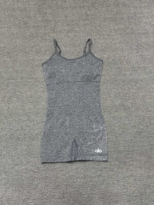Alo - Combinaison sport short fines bretelles - Gris