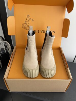 Louis Vuitton - Bottines chelsea à semelle crantée - Beige