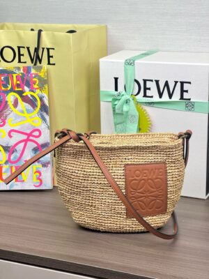 Loewe - Sac bandouliere raffia pochette cuir cognac