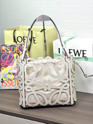 Loewe - Sac panier raffia anagram cuir blanc