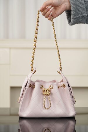 Chanel - Sac hobo - Rose pastel matelassé